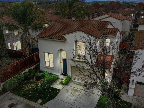 2nd image of 4175 Martinez Ct