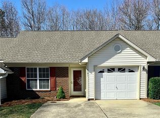 3141 Highbridge Cir, Jamestown, NC 27282