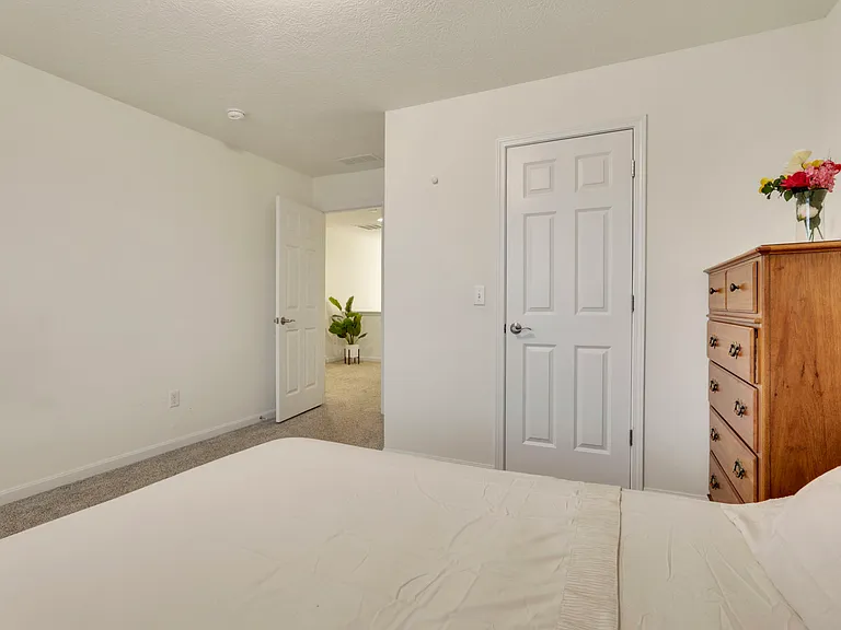 694 Dewmar Dr — Photo 24