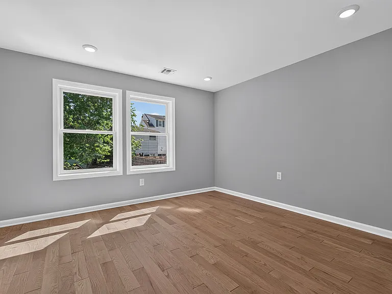 74 W 52nd St #2 — Photo 2