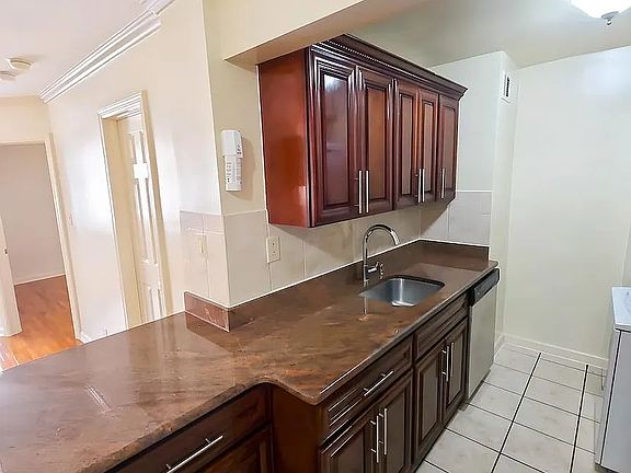 5th image of 8825 153rd St APT 5M
