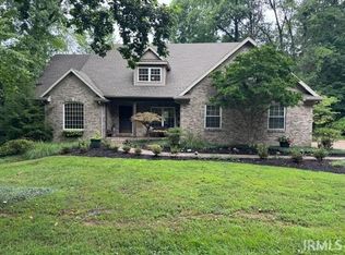 1340 Tall Timbers Dr, Evansville, IN 47725