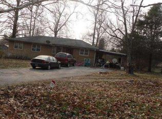 1108 E New Melville Rd, Springfield, MO 65781