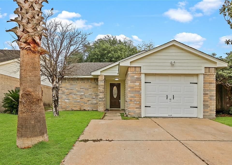 1st image of 19914 Laurel Trail Dr
