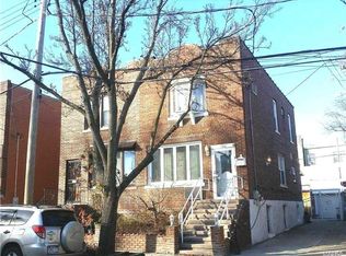 73-07 69th Rd, Middle Village, NY 11379