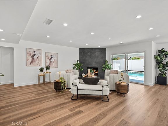 4th image of 6916 Bianca Ave