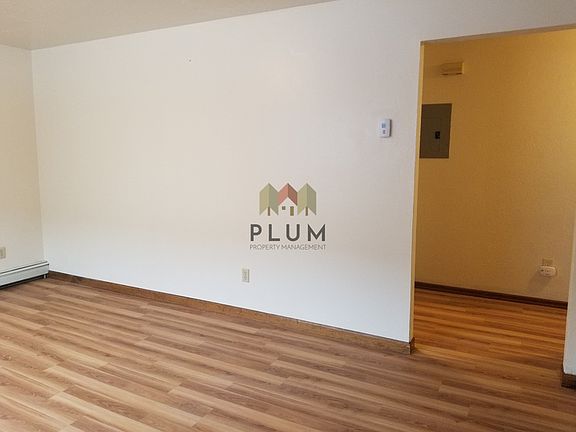 3rd image of 720 Turner St APT D