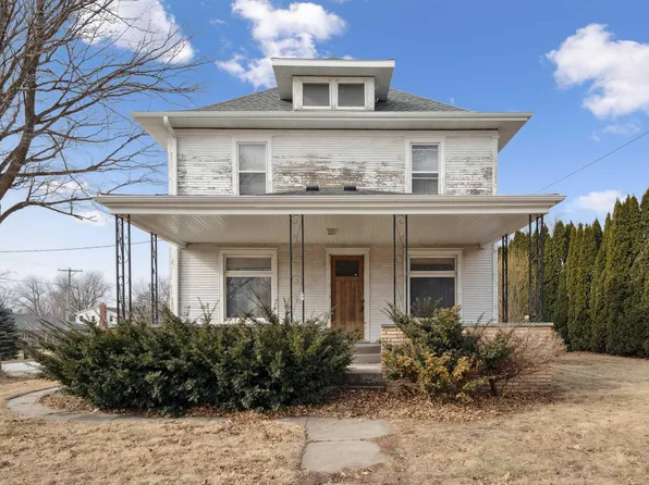509 State St, Dysart, IA 52224