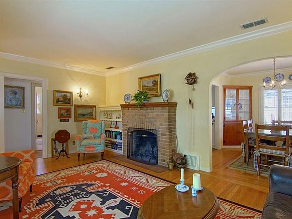 5th image of 1910 49th St
