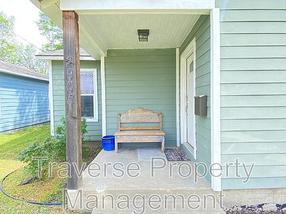 5th image of 2905 S Hills Ave