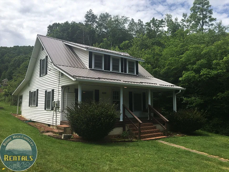 5413 Highway 421 N