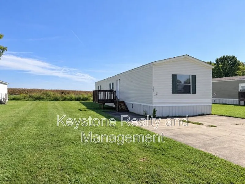141 Mace Ln #10