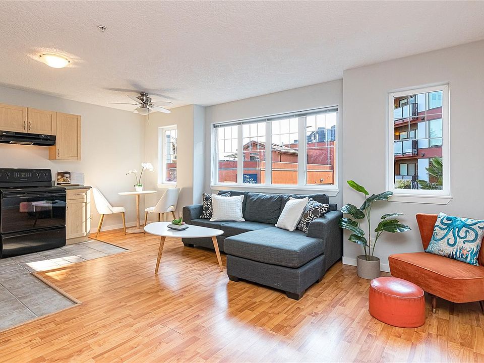 1st image of 2844 Bryn Maur Rd #203