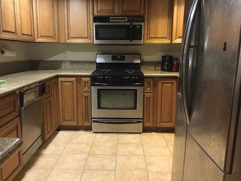1st image of 1520 W 227th St Unit 4