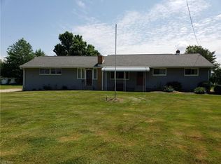 49 S Main St, Marshallville, OH 44645