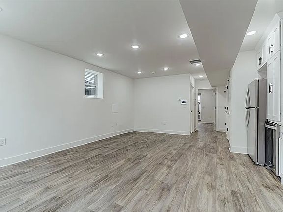 3rd image of 29 Gardner Ave #1