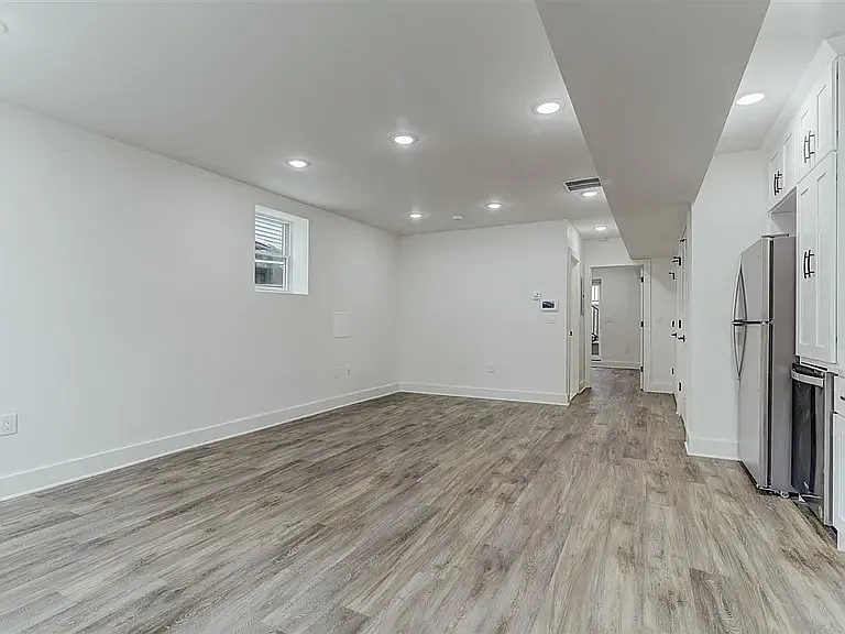 29 Gardner Ave #1 — Photo 3