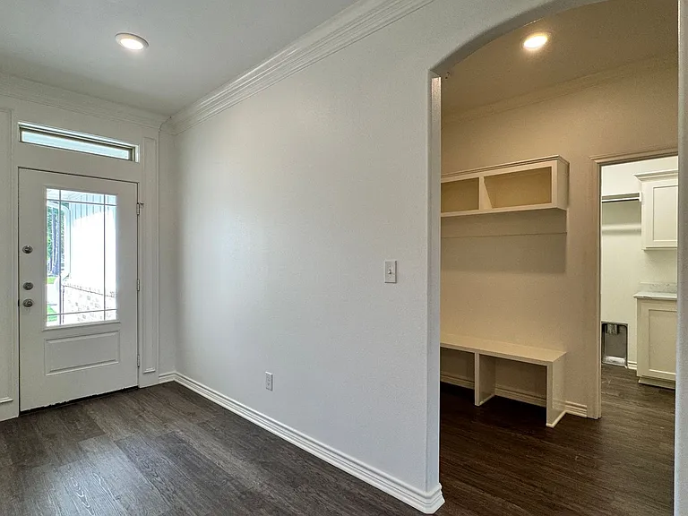 3704-3784 Cottage Park Cir — Photo 21