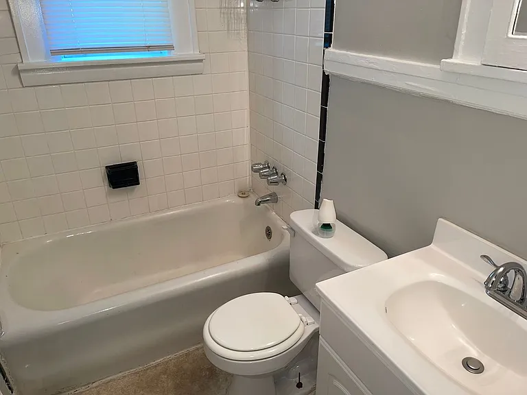 822 E Tremont Ave #1 — Photo 6
