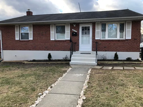 4616 Olden Rd, Rockville, MD 20852