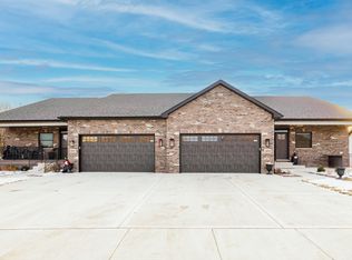 25140 S Westwind Dr, Channahon, IL 60410