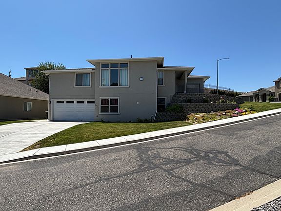 2nd image of 397 Temple Meadow Ln