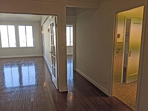 4th image of 1860 Jackson St APT 304