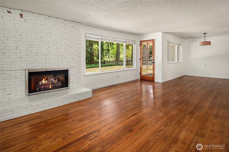 5th image of 10466 SE 19th Street