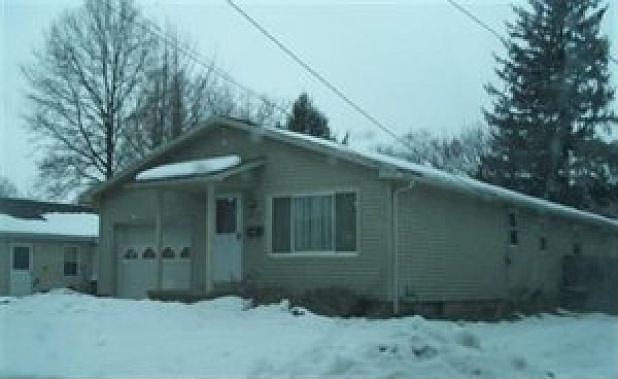 2nd image of 927 Jefferson St