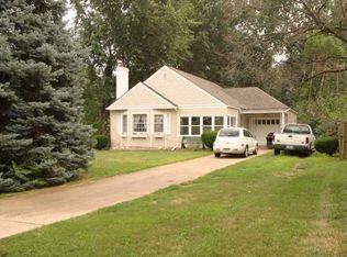 11921 E 43rd Ter, Kansas City, MO 64133