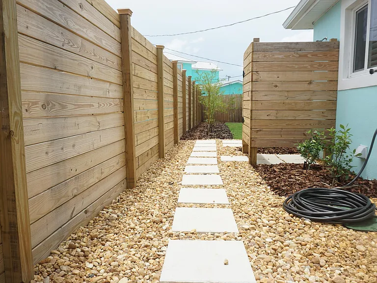 1 Seaside Dr — Photo 37