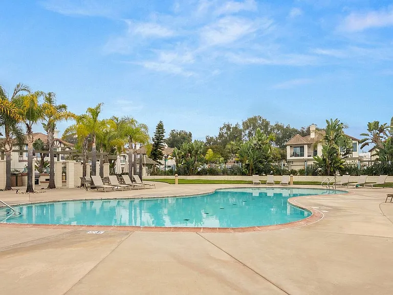 598 Sweet Pea Pl #1-ID1559833P — Photo 27