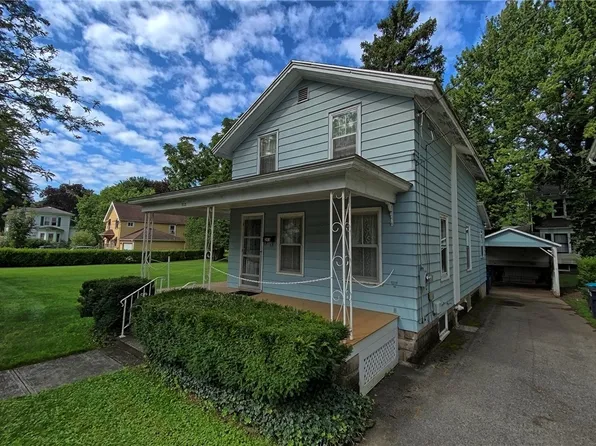 203 Vienna St, Newark, NY 14513