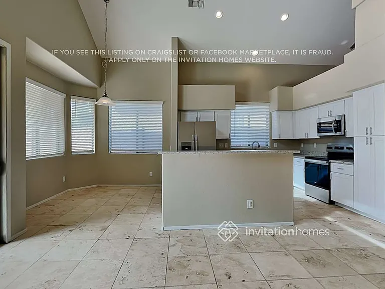 13607 W Acapulco Ln — Photo 9