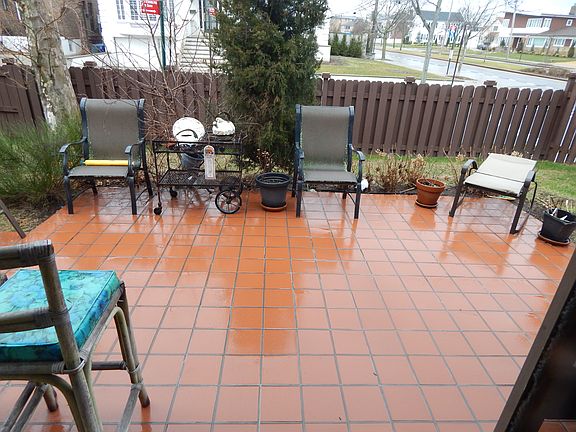 5th image of 14015 Rockaway Beach Blvd #0