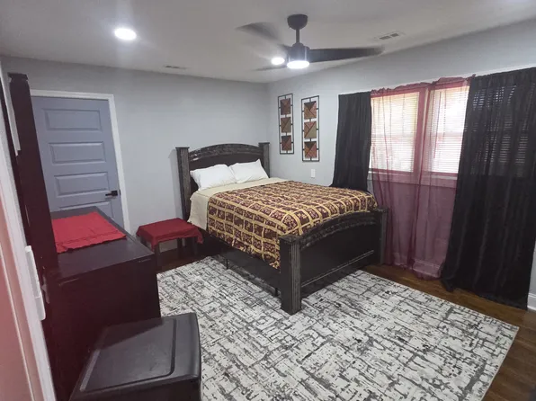 927 11th St, Newport News, VA 23607