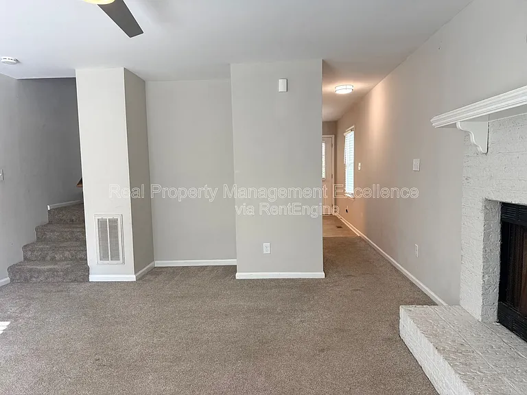 2922 Glenridge Dr #A — Photo 3