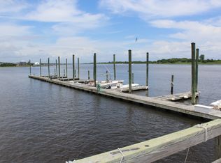 1308 Johns Creek Rd, Wilmington, NC 28409