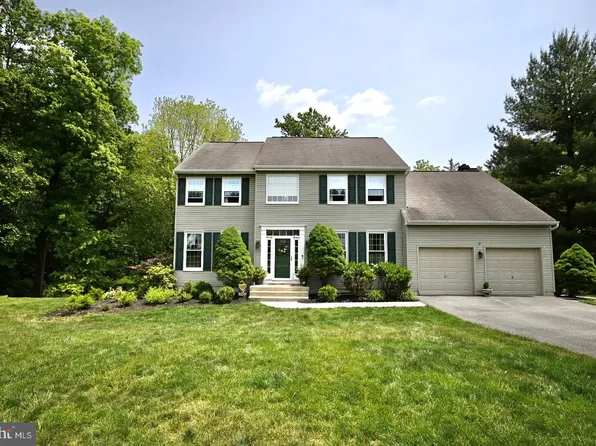 221 Chaingate Cir, Landenberg, PA 19350