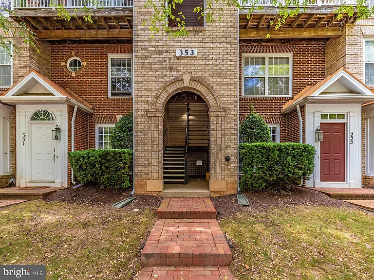 353 Fallsgrove Dr #A-51 — Photo 35