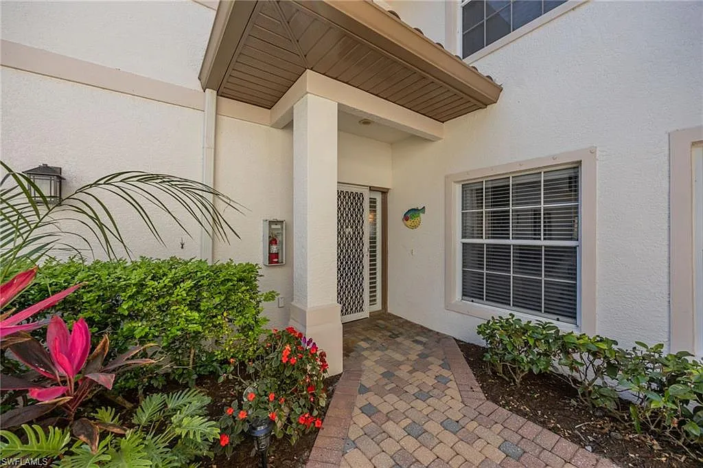 2 bed, 2.0 bath, 1880 sqft, $8,500 — Photo 2