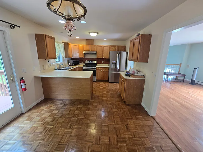 140 Birch Ct — Photo 8