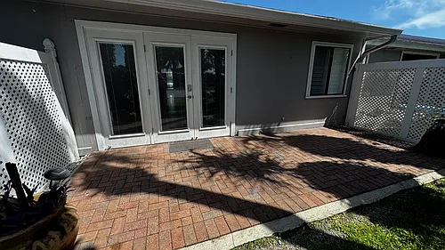 163 Breezeway Ct Photo 1