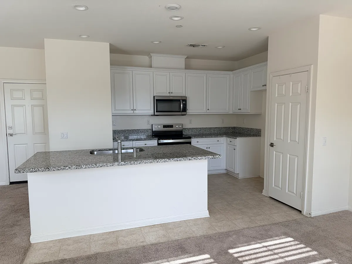 Building Photo - 16036 Aventurine Ln
