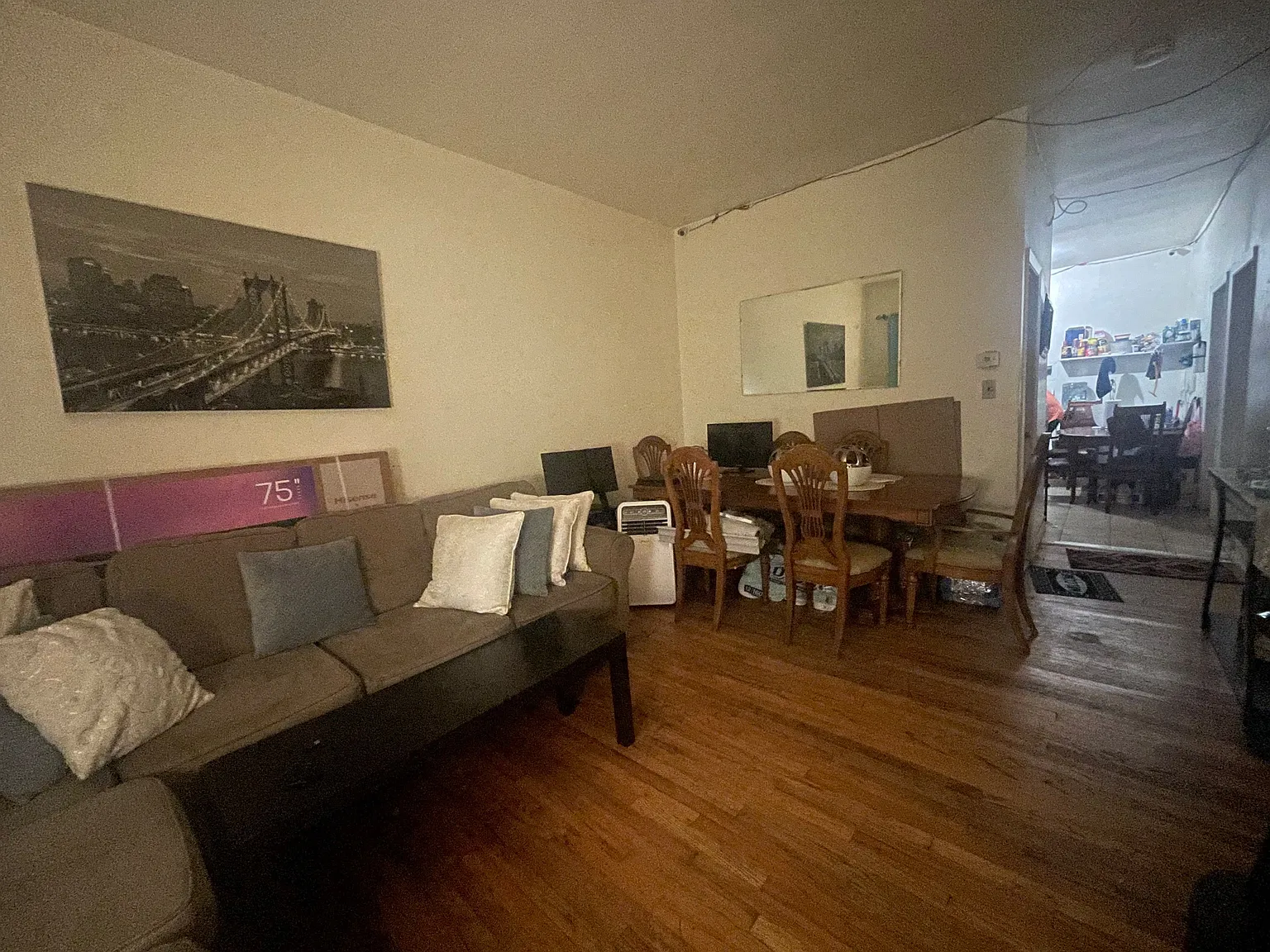 3 bed, 3840 sqft, $2,300 — Photo 3