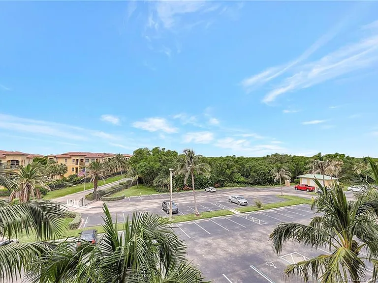 7380 S Ocean Dr #420 — Photo 3