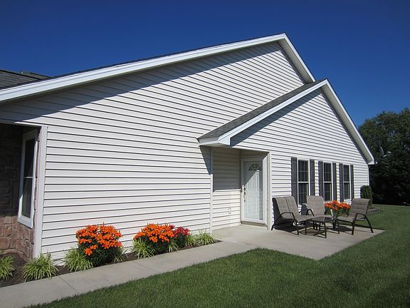 4th image of 240 Pleasant View Dr