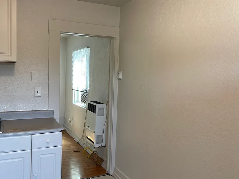 545 N California St #11 — Photo 2