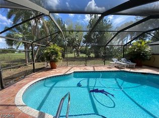 19966 Lake Vista Cir, Lehigh Acres, FL 33936