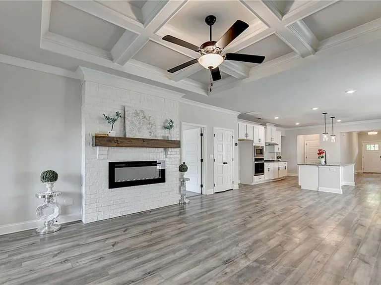 1854 Westfall Lndg — Photo 22